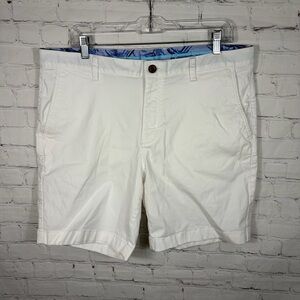 Tommy Bahama White Chino Shorts Size 38 x 8